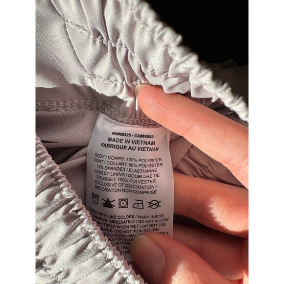 Nike Women's Dri-FIT One High-Rise 2-In-1 Shorts 3 In - Picture 5 of 9